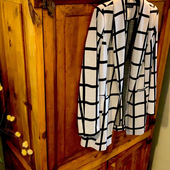 Geo Jacket - Picture 3 of 5